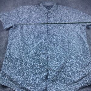 Men's Short-Sleeve Button-Up Shirt - Blue Floral Print